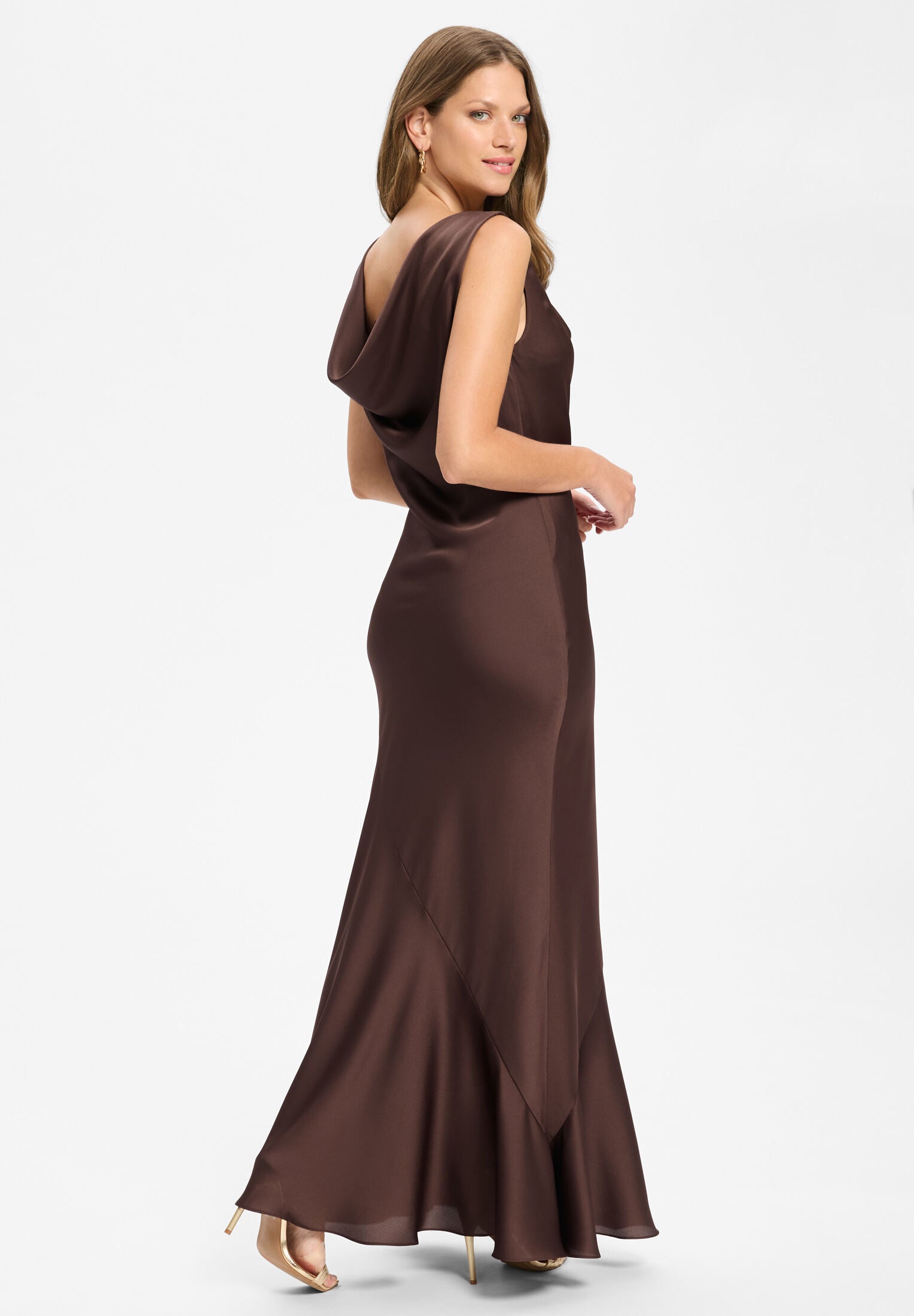 Abendkleid aus Satin mit Wasserfall Ausschnitt