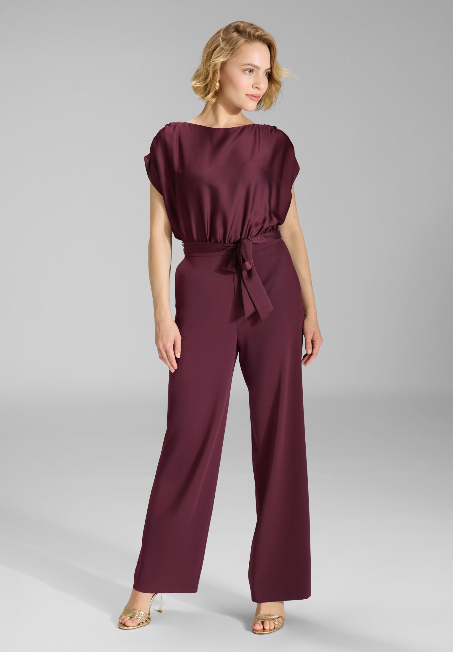 Jumpsuit aus Material-Mix merlot red