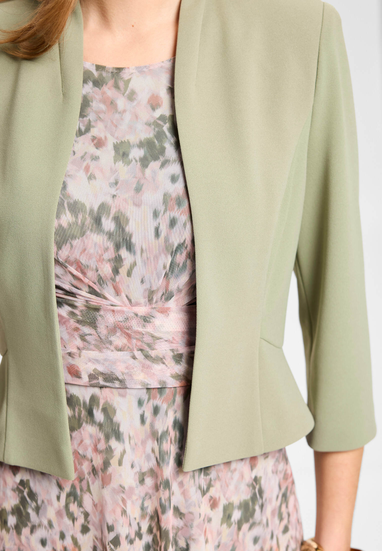 Taillierte Jacke aus Jersey Crêpe