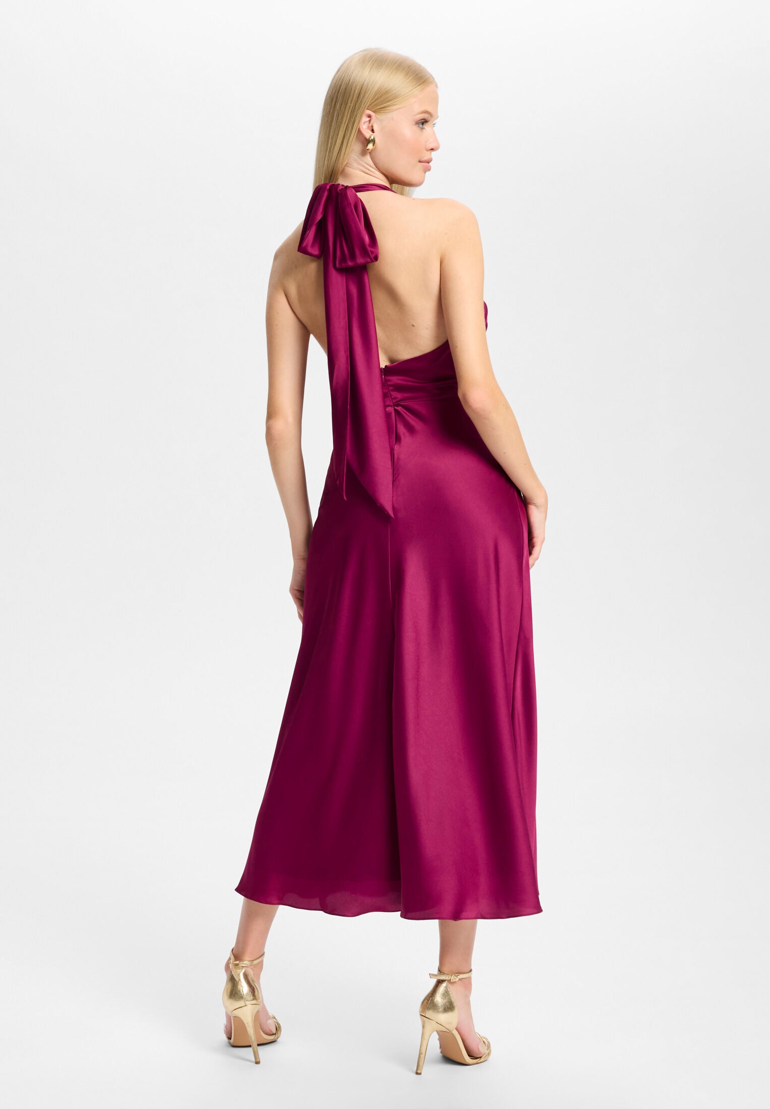 Midikleid aus Satin mit Rückenausschnitt