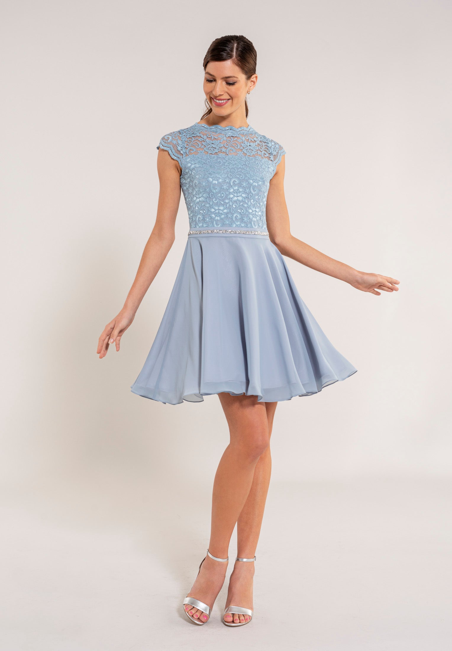 Spitzentop-Kleid mit Glitzerband