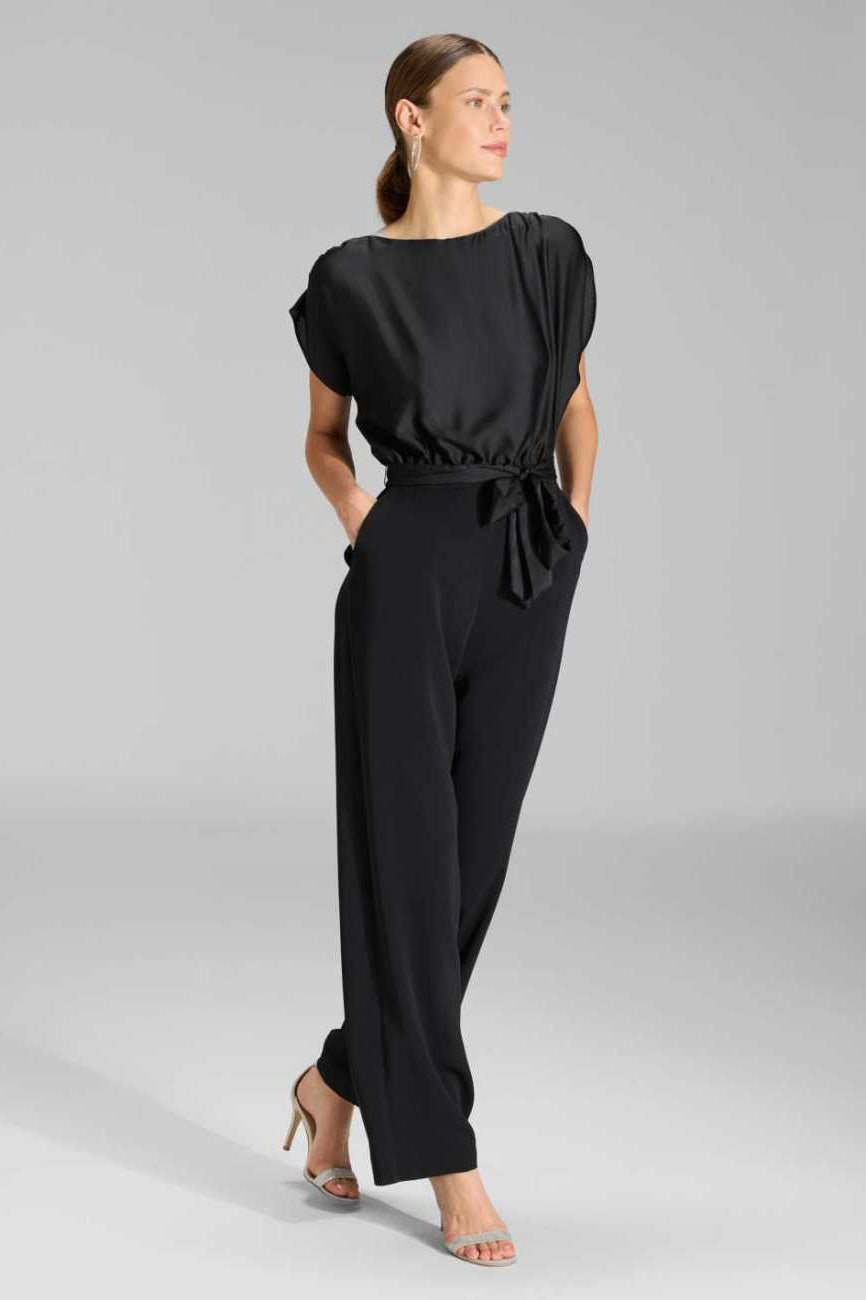 Jumpsuit mit geradem Beinschnitt