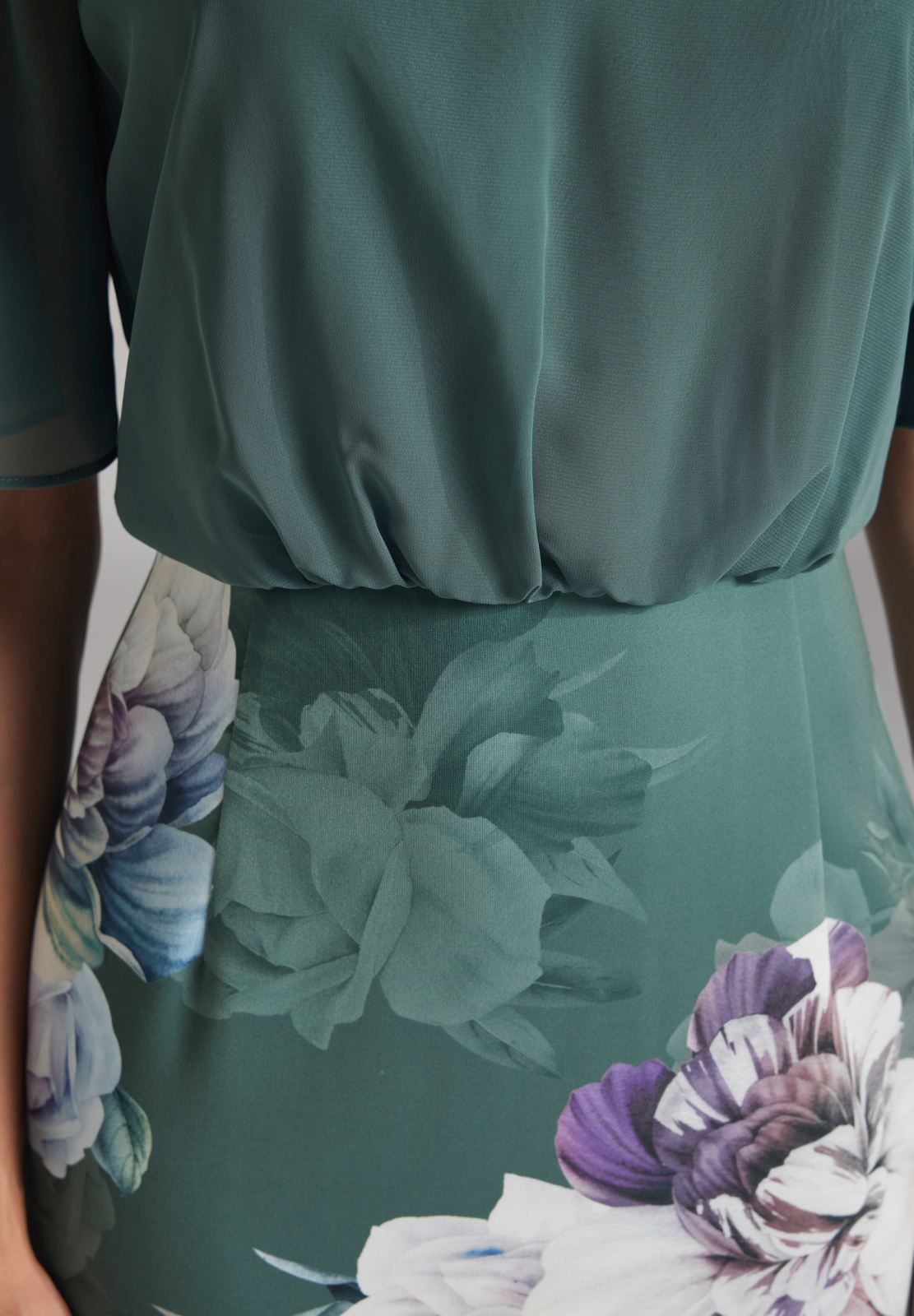 Cocktailkleid mit Scubarock