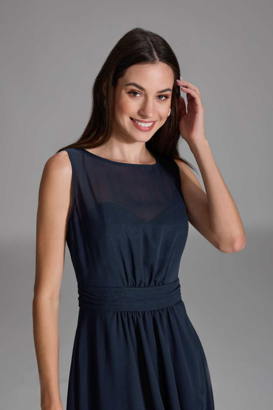 Abendkleid aus Chiffon mit Vokuhila Saum