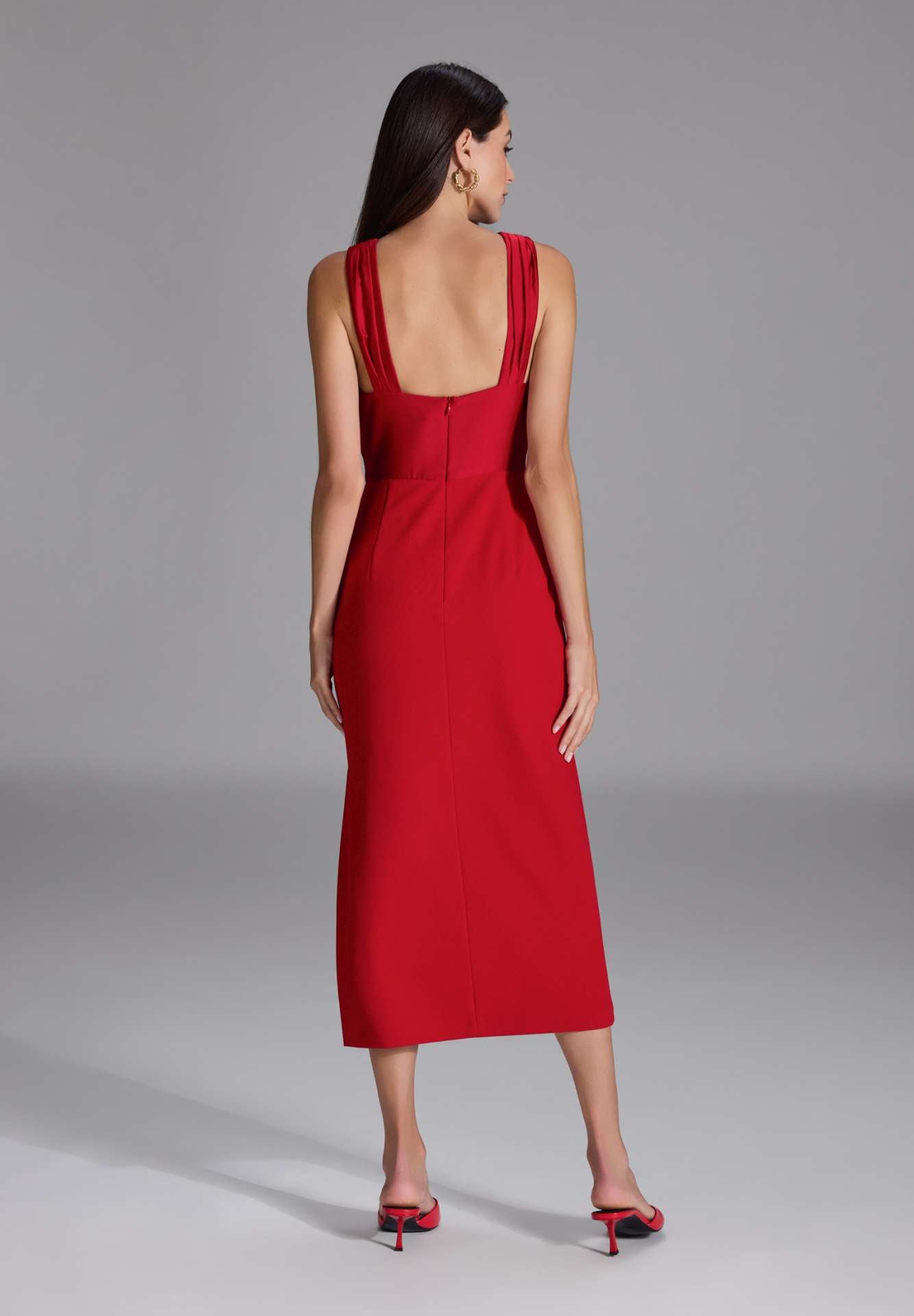 Midi Kleid mit gekreuzten Trägern aus Material-Mix