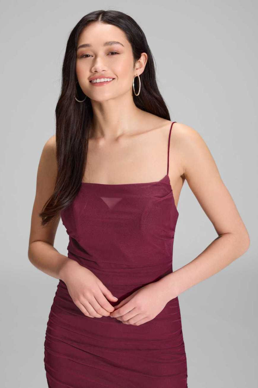 Bodycon-Kleid mit feinen Raffungen