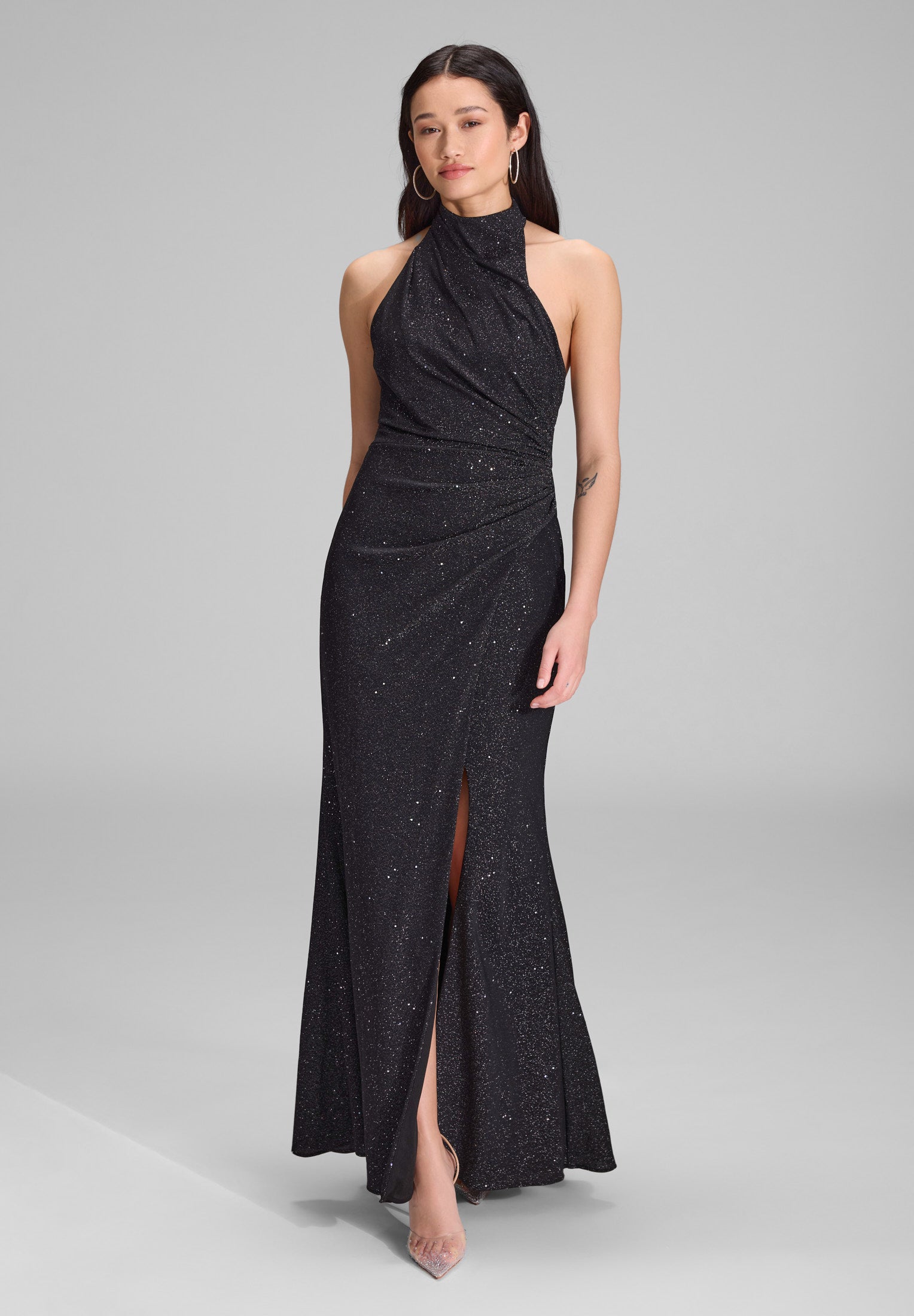 Hochgeschlossenes Abendkleid Schimmereffekt black