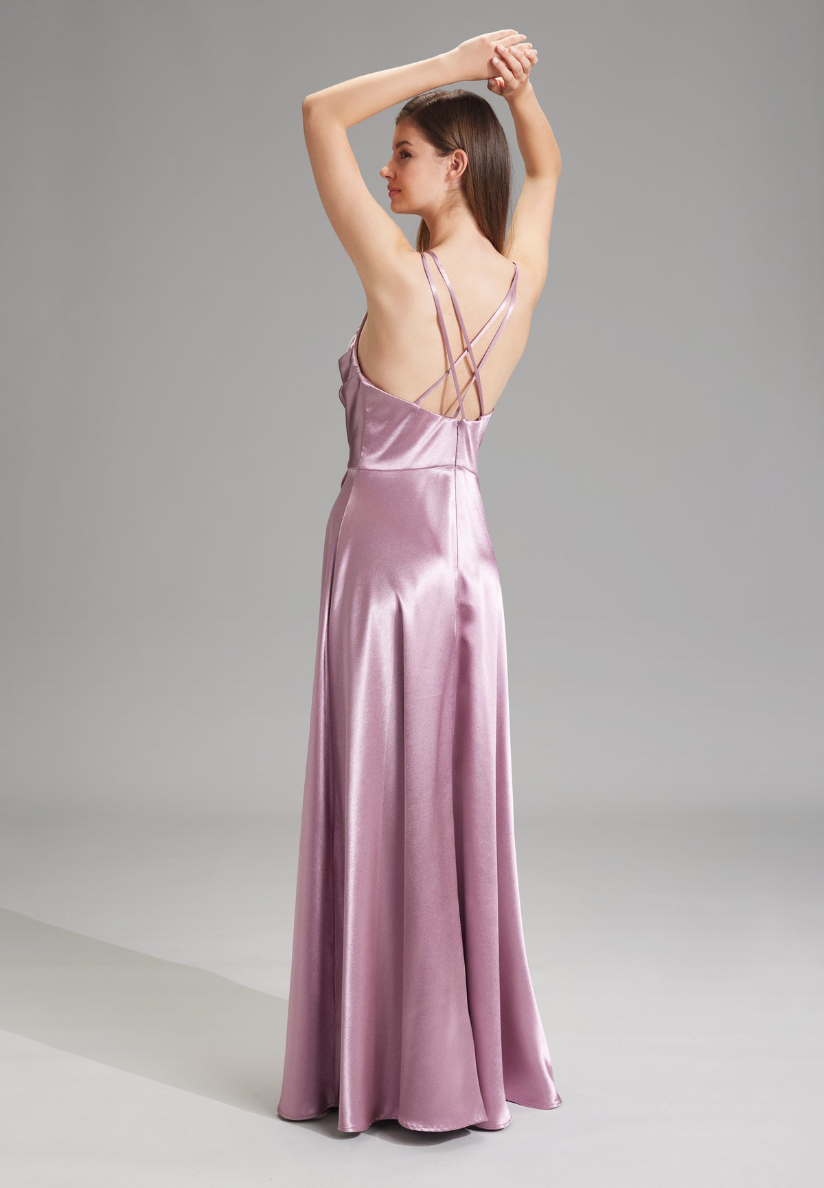 Satin-Abendkleid mit Gehschlitz