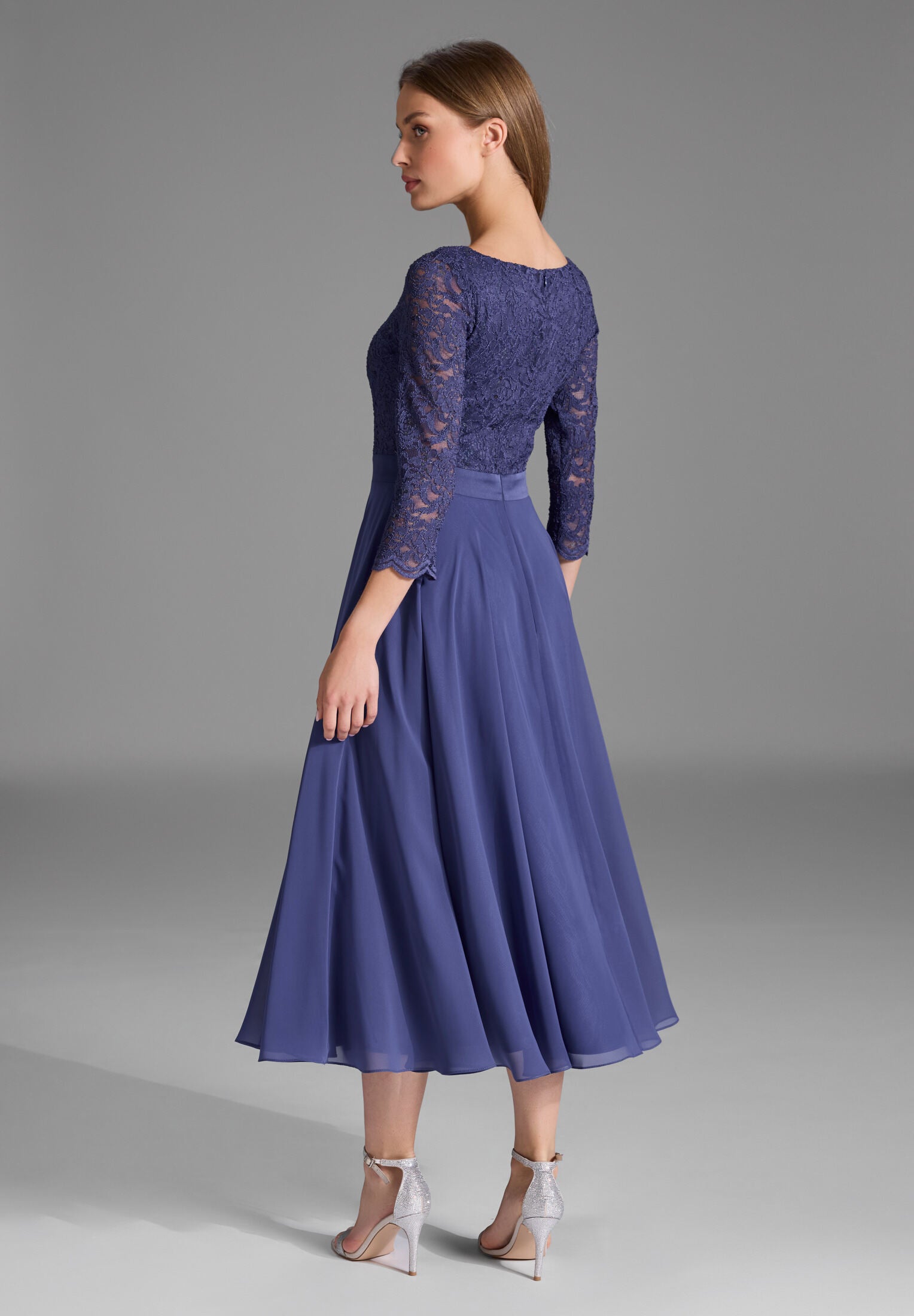 Abendkleid Midi mit Oberteil aus floraler Spitze und Chiffon Rock
