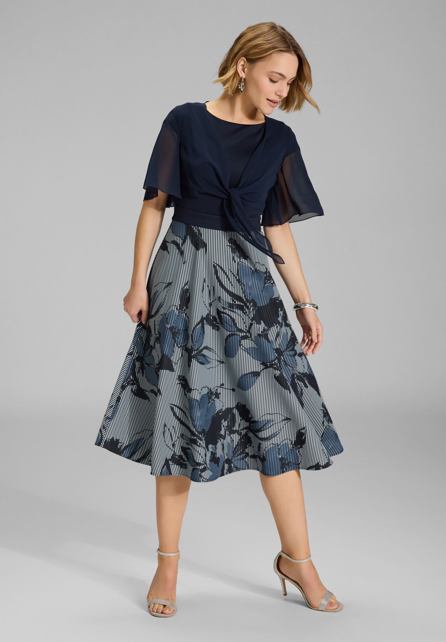 Chiffon Bolero mit Knoten navy