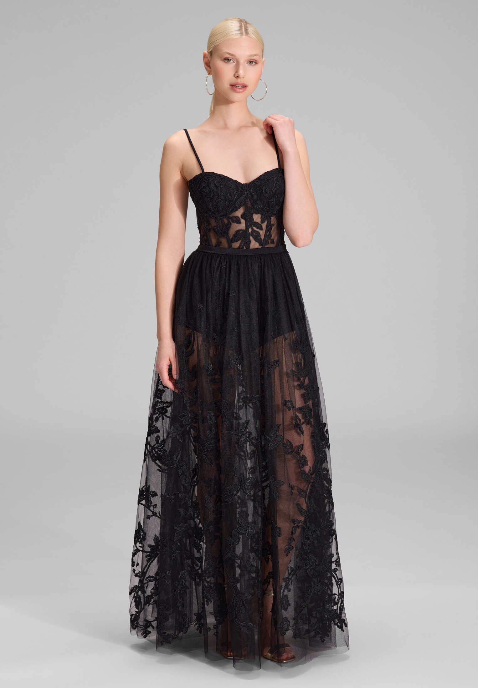 Tüllkleid mit semitransparentem Rock und kurzer Jerseyhose black
