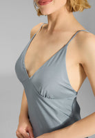 Abendkleid aus Jersey Satin mit Triangel Top und tiefem Rückenausschnitt