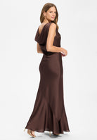 Abendkleid aus Satin mit Wasserfall Ausschnitt