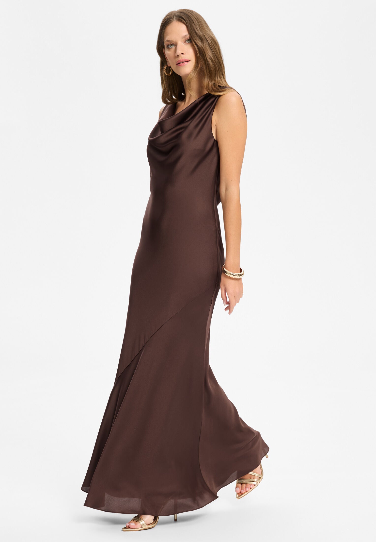 Abendkleid aus Satin mit Wasserfall Ausschnitt