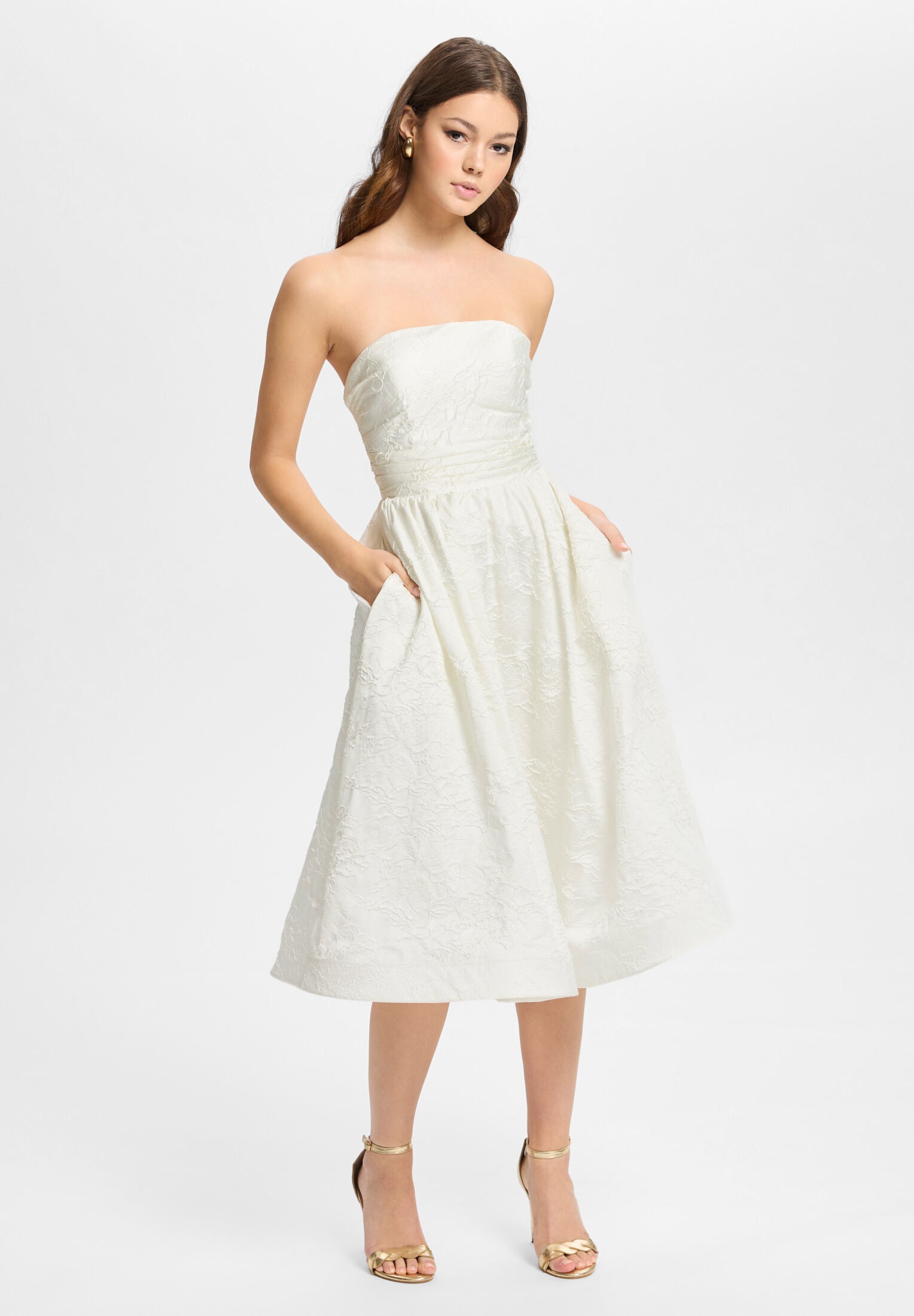 Ausgestelltes Jaquard-Kleid in Midilänge ivory