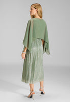 Schlupf-Stola aus Chiffon mit Ärmelschlitzen