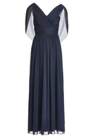 Abendkleid aus Crinkle Chiffon mit Schal-Cape