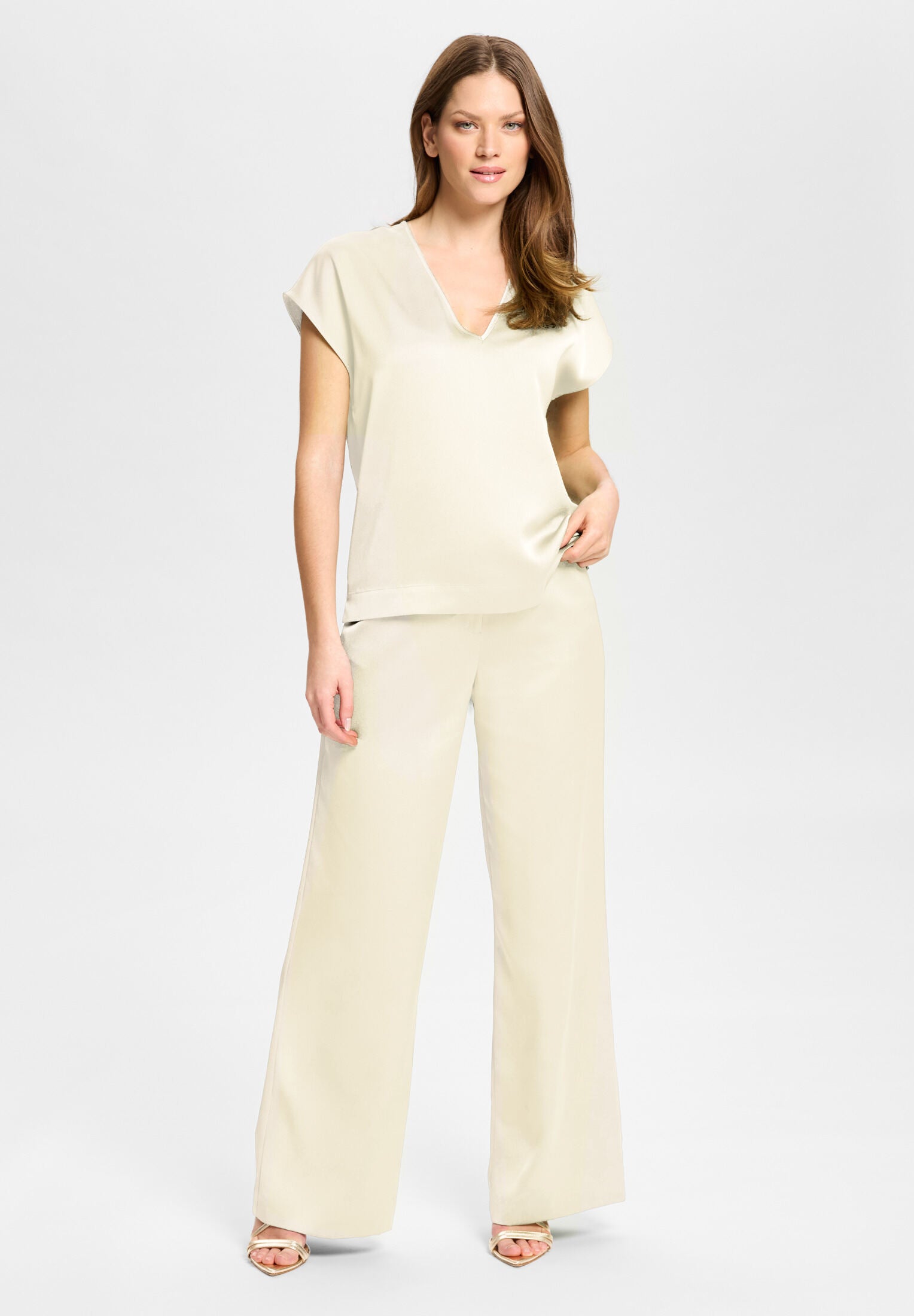 Satintop mit V-Ausschnitt champagne beige