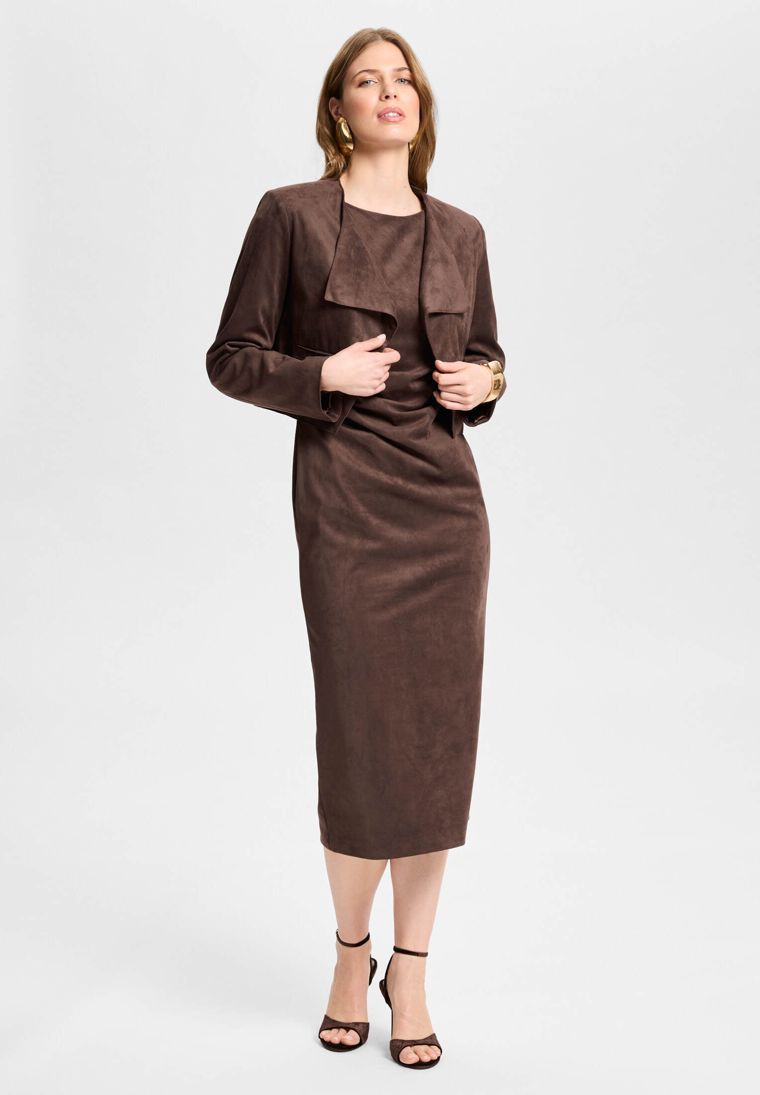 Verkürzte Jacke in Wildlederoptik chocolate brown