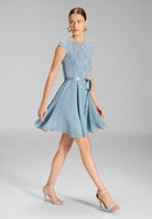 Kleid mit paillettenbesetztem Spitzenoberteil indigo