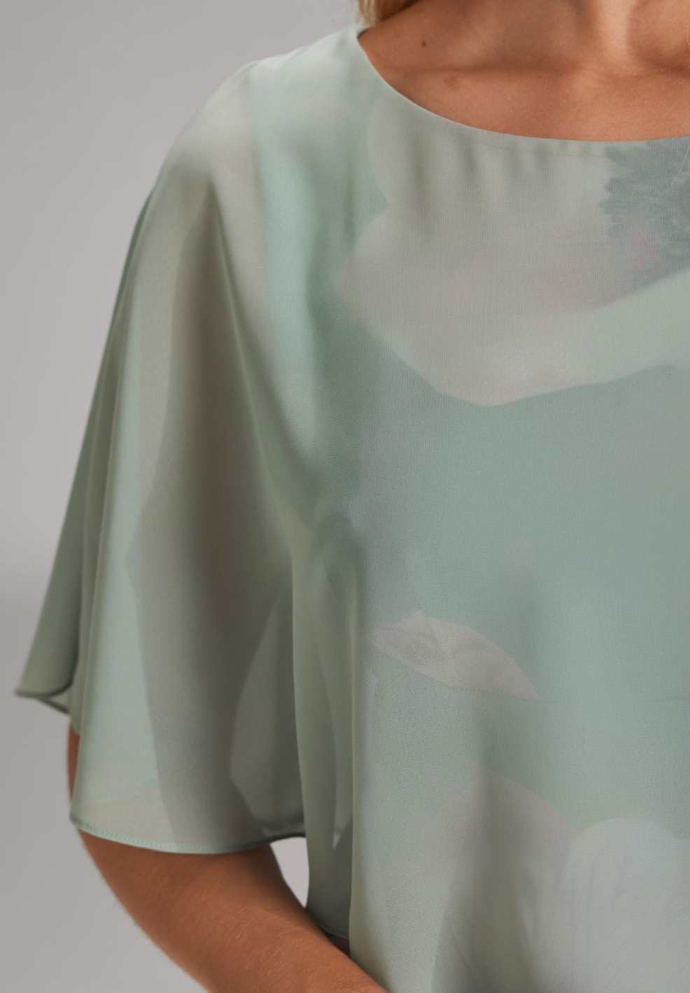 Scuba-Kleid mit Chiffon-Überwurf