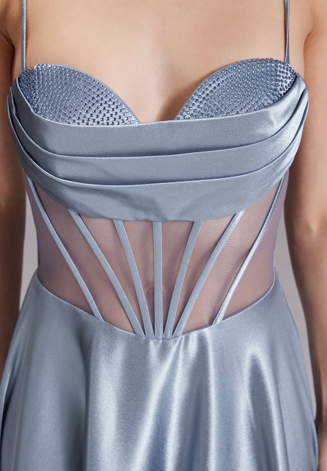 See-through-Corsagenkleid mit Ziersteinen