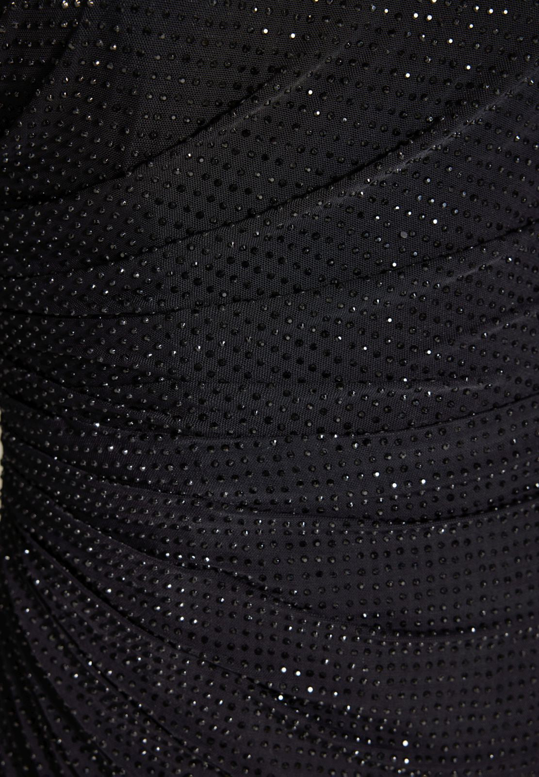 Langärmliges Cocktailkleid mit funkelndem Strassbesatz