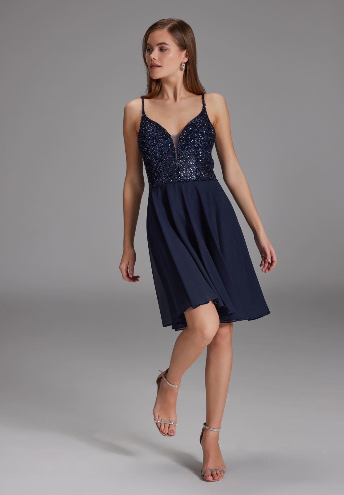 Cocktailkleid aus Material-Mix