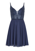 Cocktailkleid aus Material-Mix
