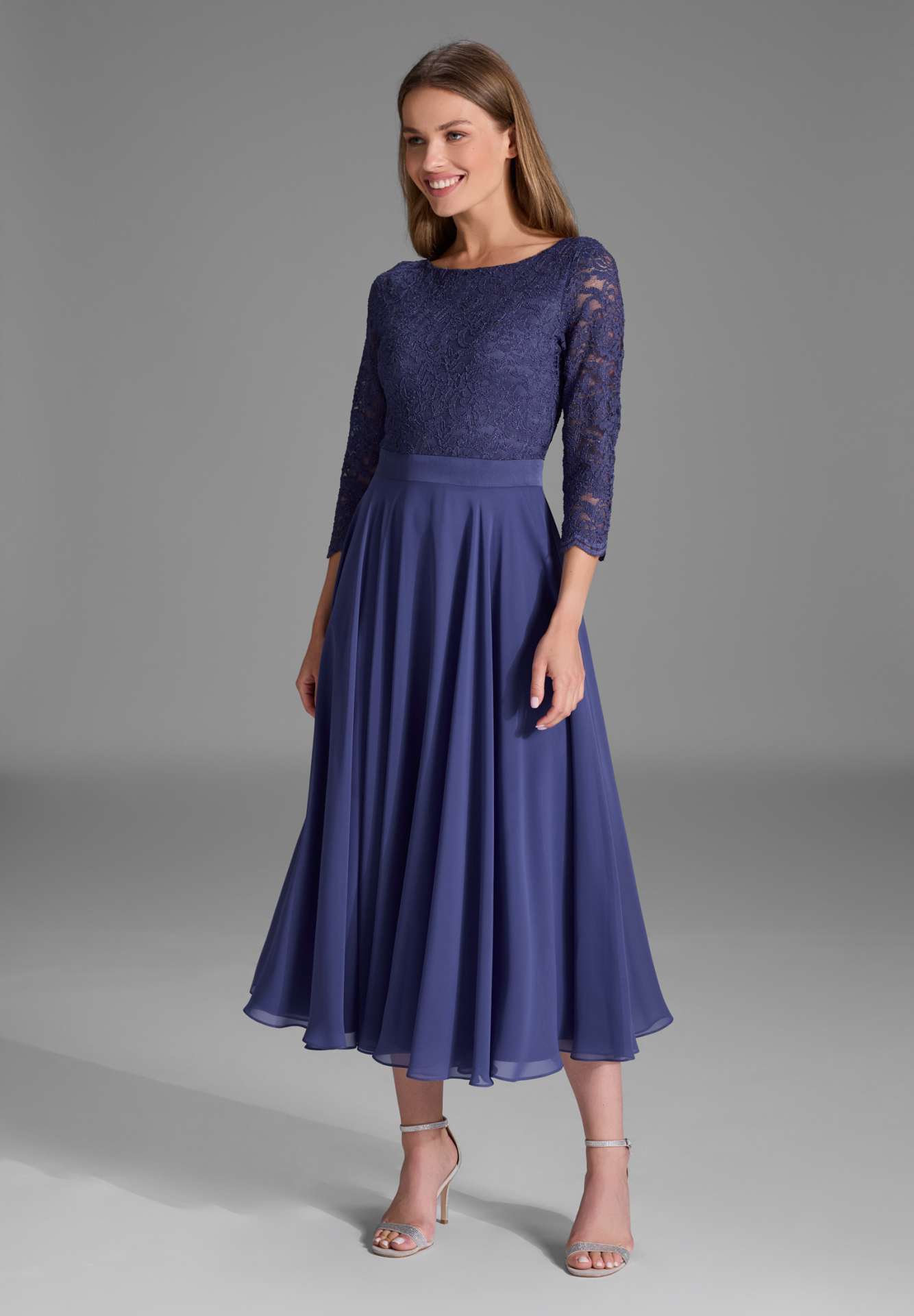 Midikleid mit fließendem Chiffon-Rock future blue