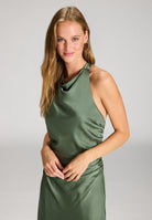 Midikleid aus Satin mit Rückenausschnitt