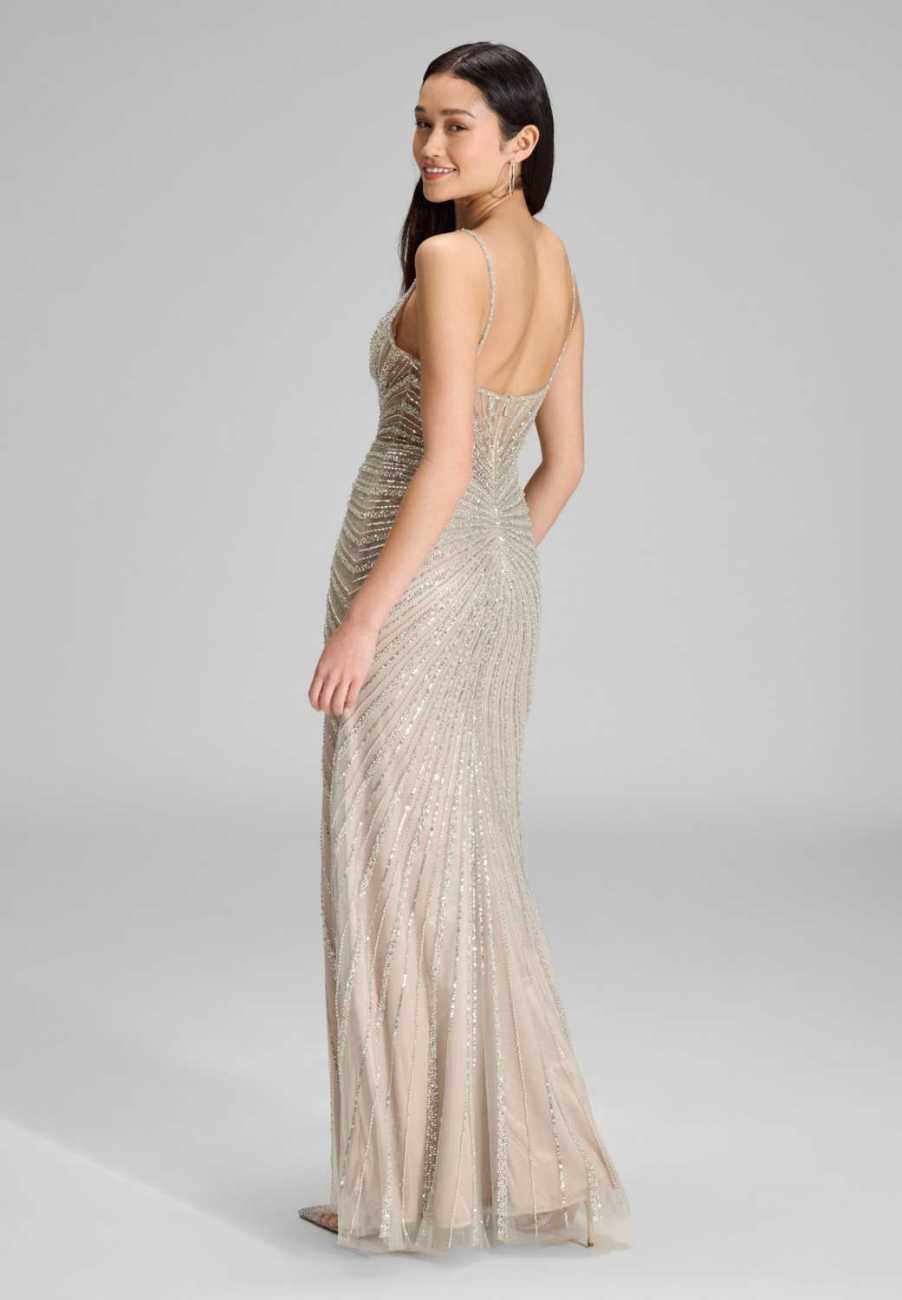 Abendkleid mit all-over Stickerei