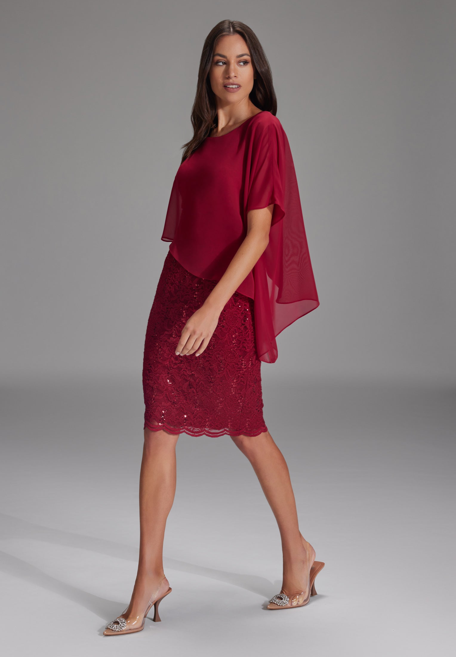 Cocktailkleid mit Überwurf