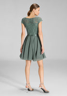 Cocktailkleid mit Spitzenoberteil und Chiffon Rock