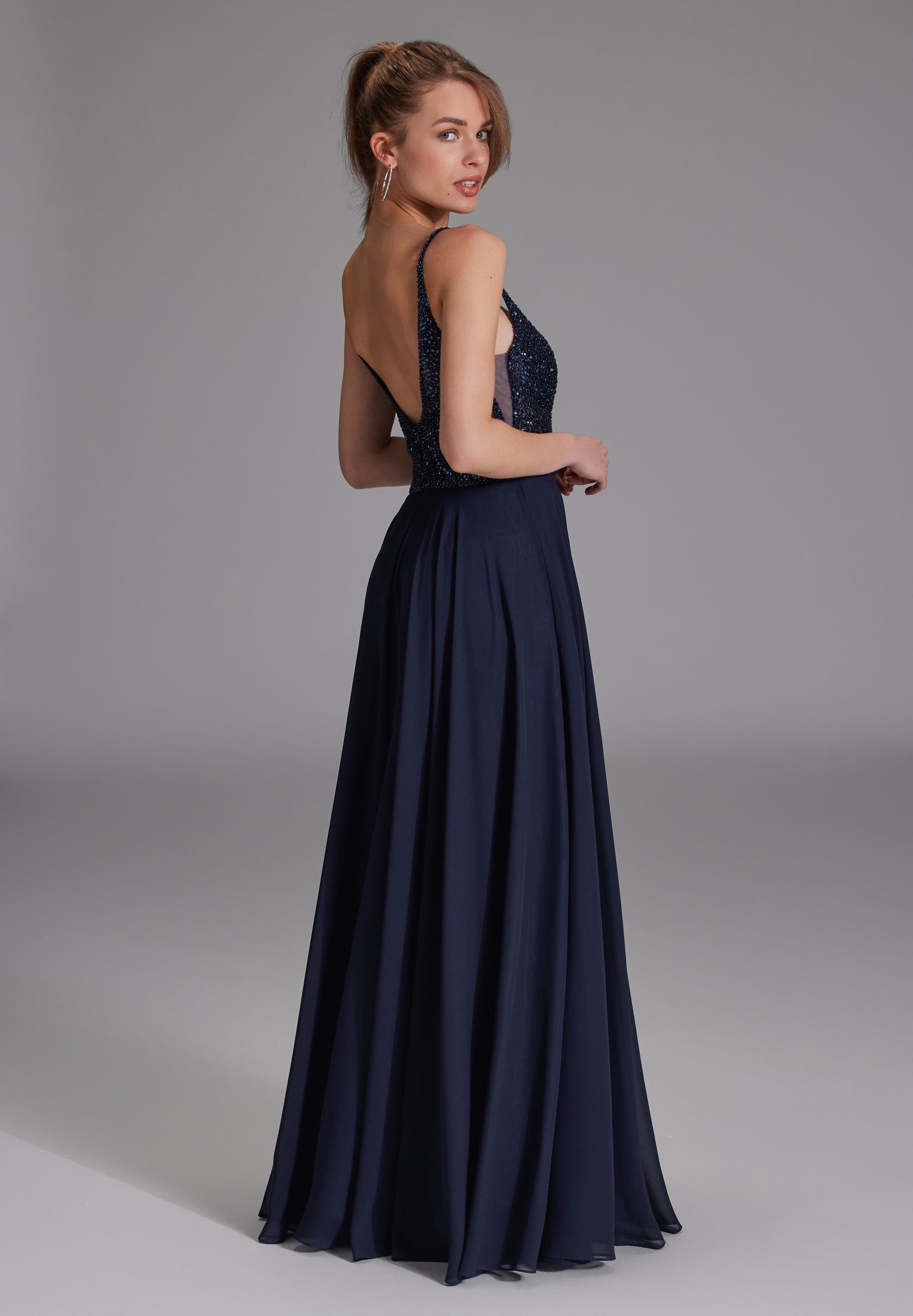 Abendkleid aus Materialmix