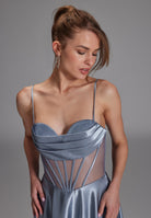 See-through-Corsagenkleid mit Ziersteinen