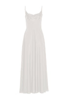 Abendkleid aus nachhaltigem Satin mit Wasserfall-Ausschnitt und Beinschlitz