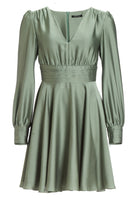 Cocktailkleid aus nachhaltigem Satin mit langen Ärmeln und Raff Details