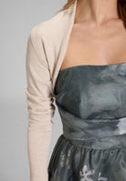 Kurzer Bolero mit Glitzergarn