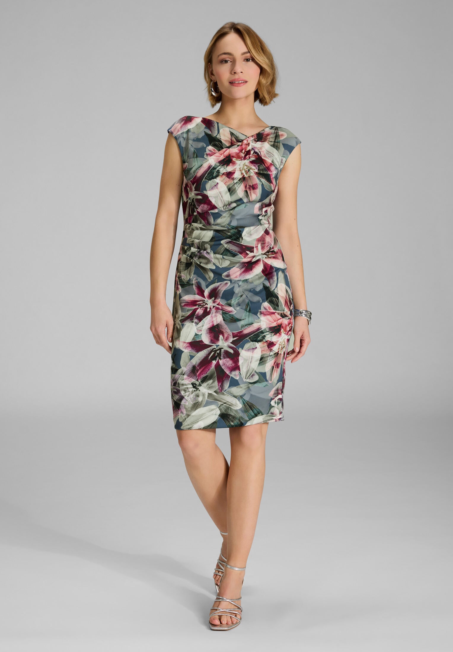 Etui Kleid aus bedrucktem Scuba mit Drapierung timeless blue | multi