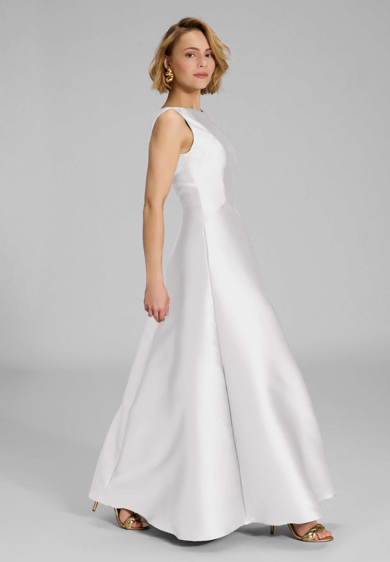 Robenartiges Abendkleid mit Eingrifftaschen