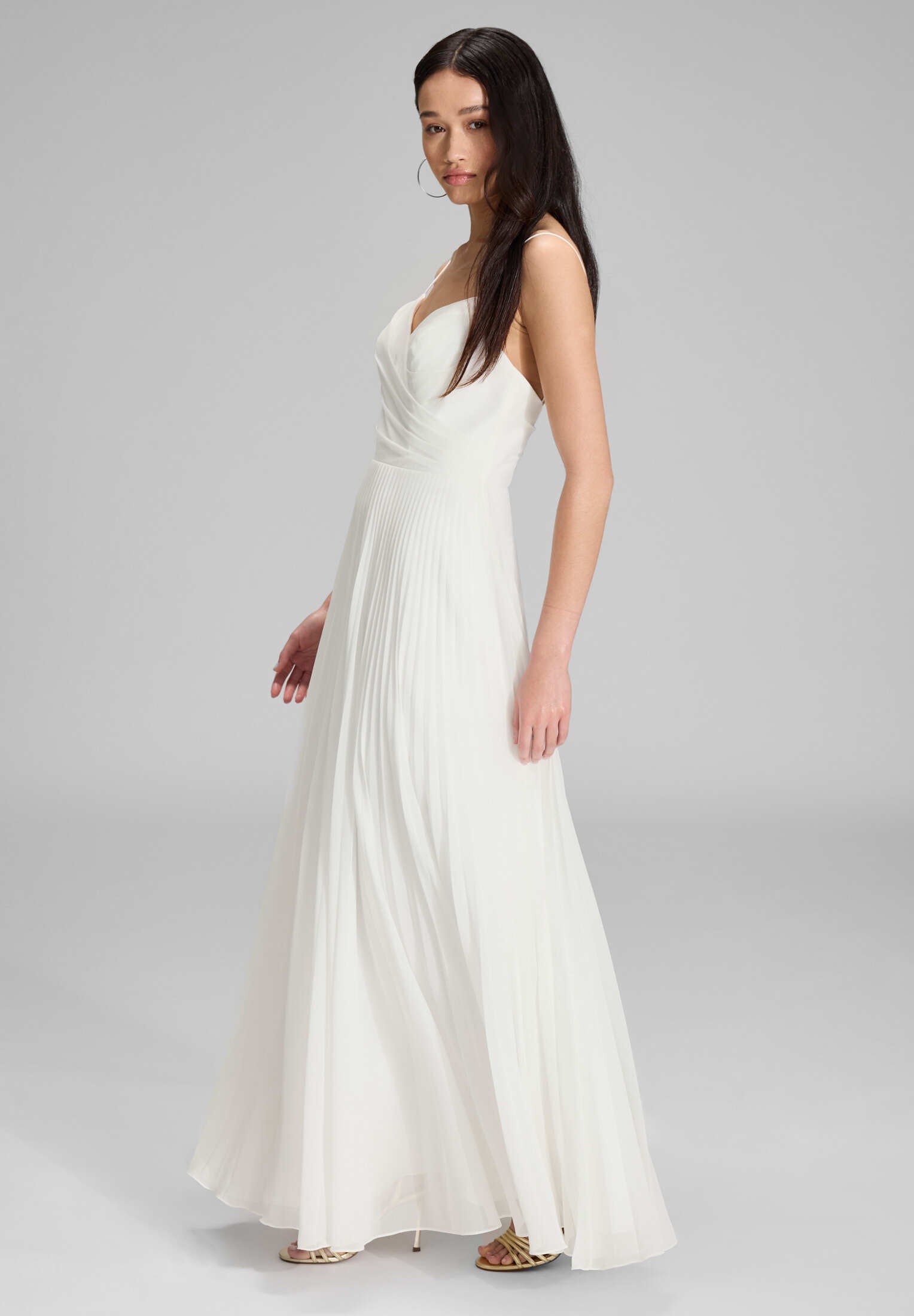 Chiffonkleid mit Plisseerock