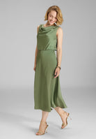 Cocktailkleid aus Satin mit Wasserfall Ausschnitt
