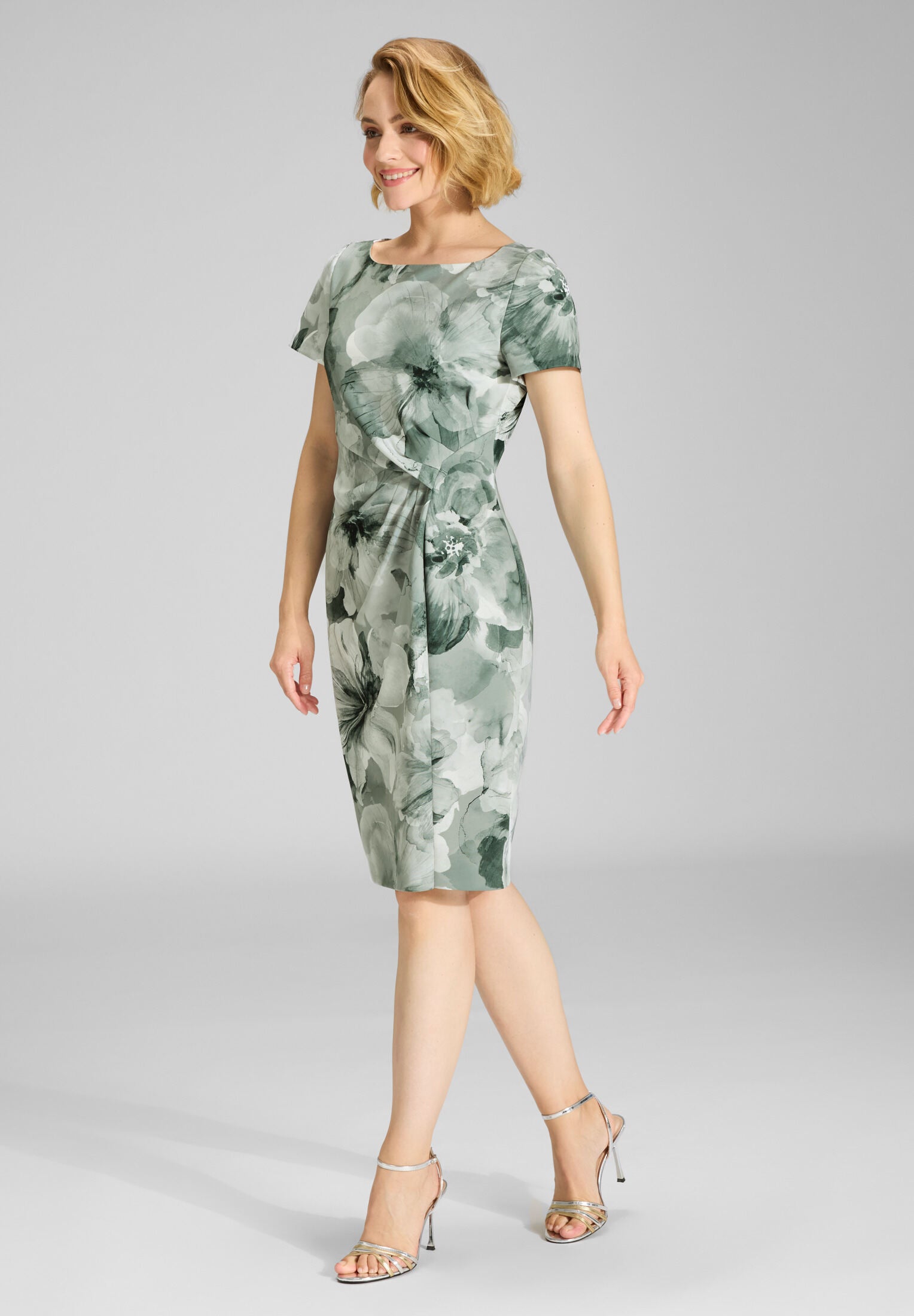 Etuikleid aus bedrucktem Scuba mit Falten Detail